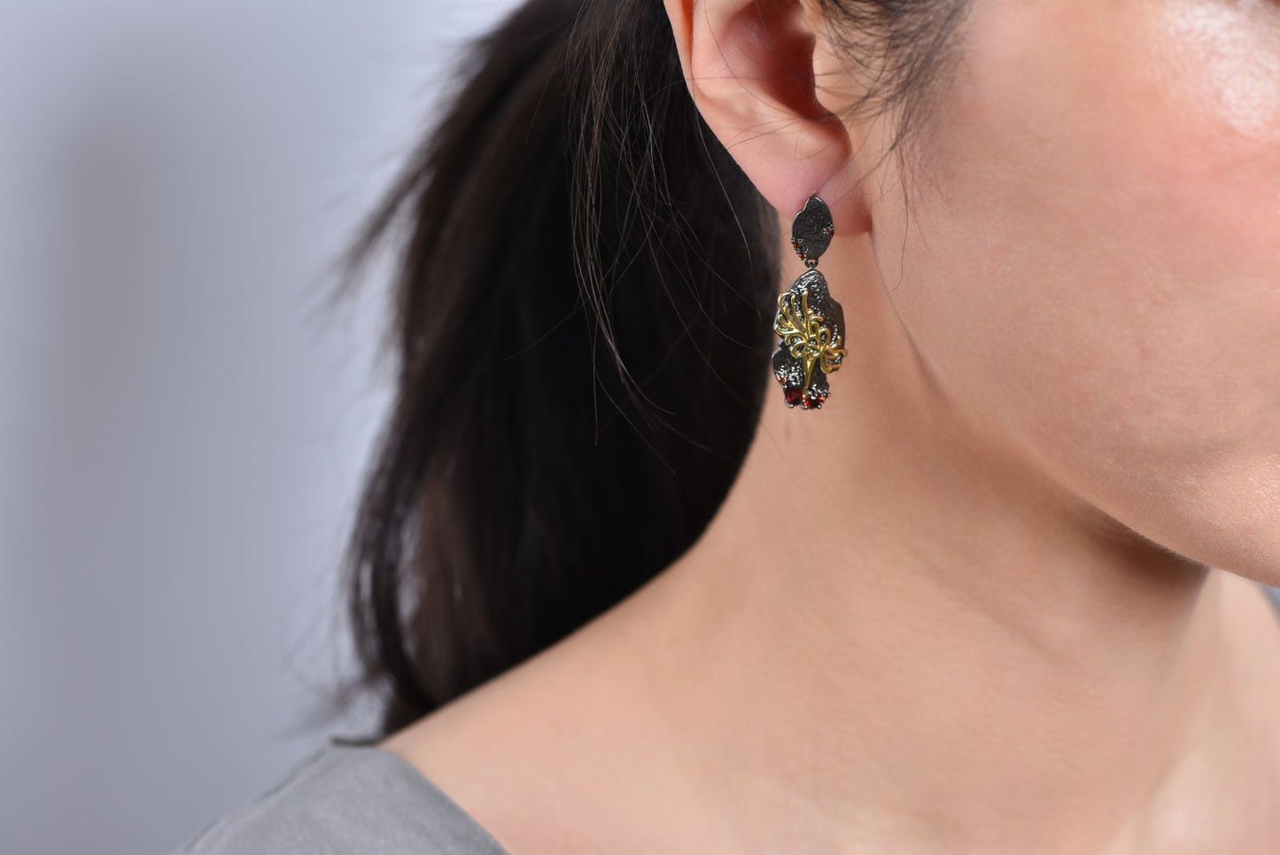 Red Garnet Pendant Silver Earrings with Gold Plated Flower Branches